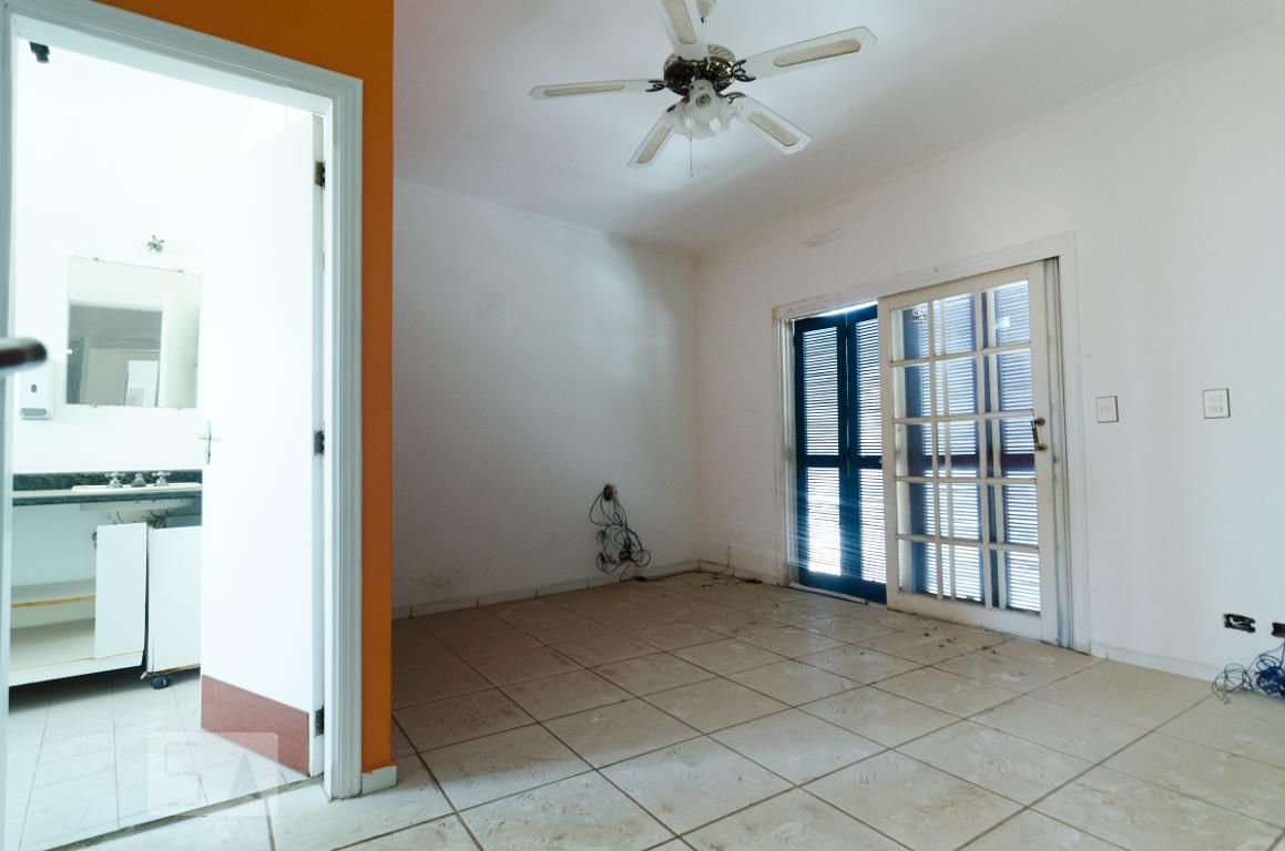 Casa à Venda - Guanabara, 5 Quartos,  323 m2 em , Campinas - sp | SoloBR