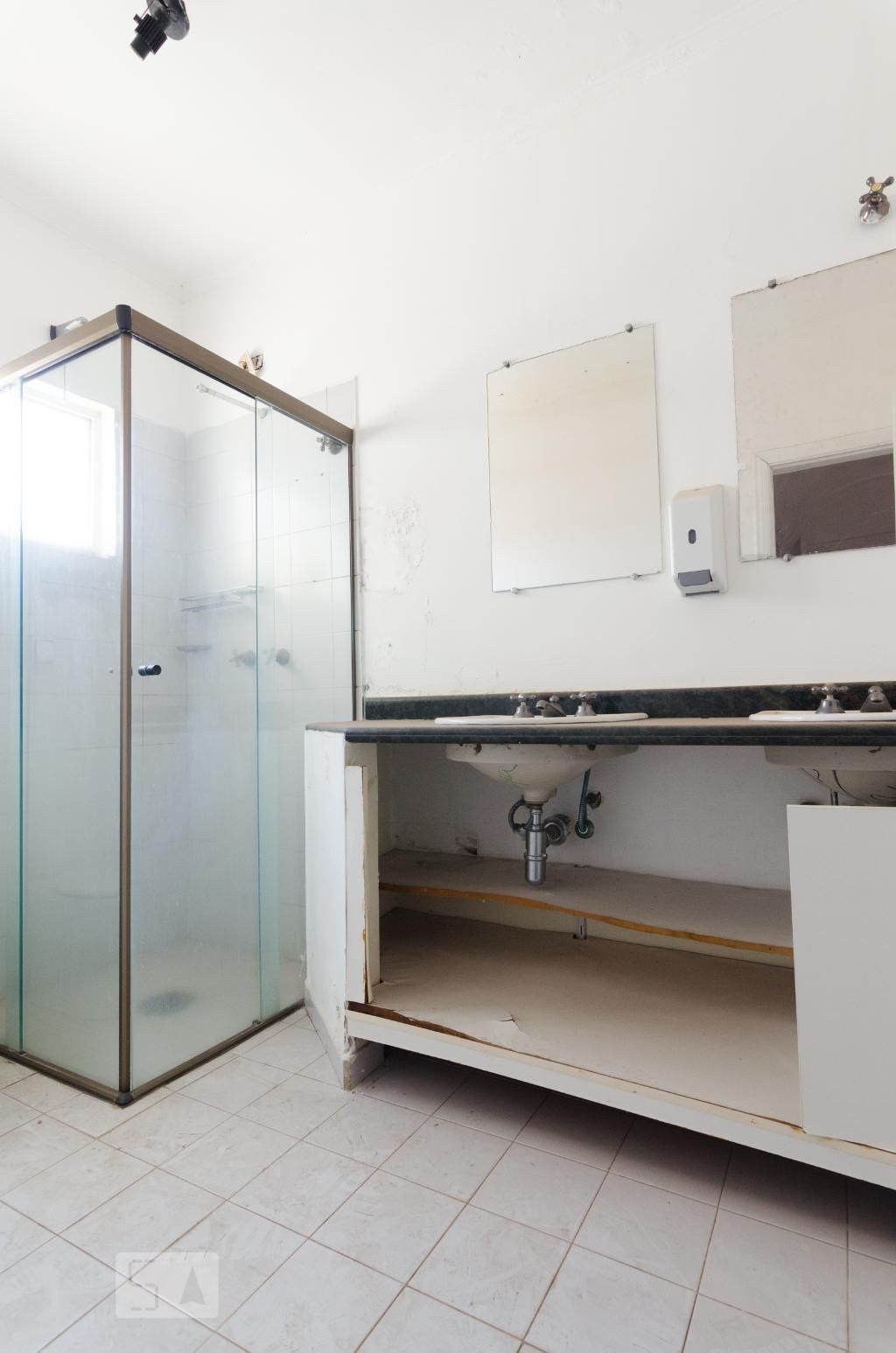 Casa à Venda - Guanabara, 5 Quartos,  323 m2 em , Campinas - sp | SoloBR