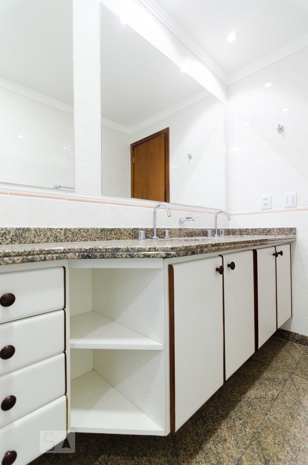 Apartamento à Venda - Cambuí, 3 Quartos,  207 m2 em , Campinas - sp | SoloBR
