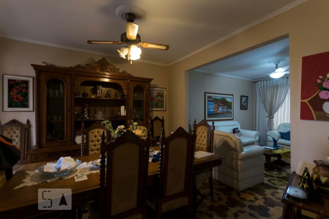 Casa, 4 quartos, 230 m² - Foto 1