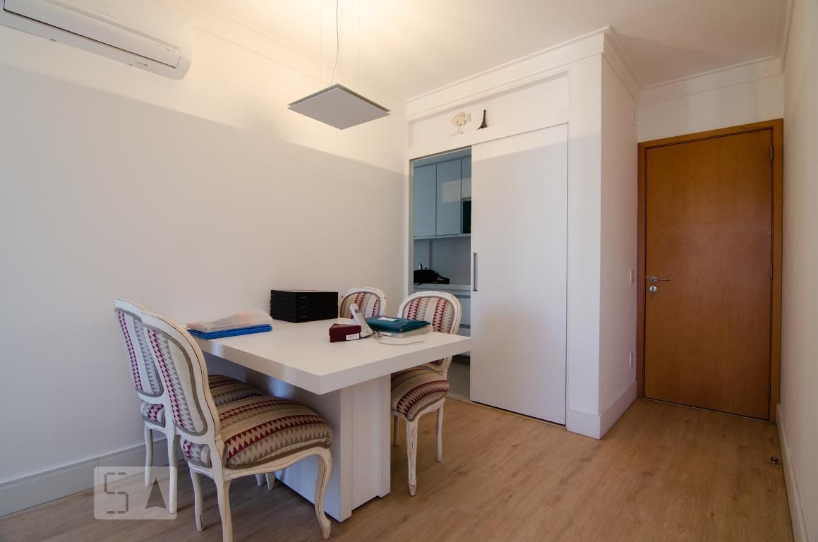 Apartamento à Venda - Cambuí, 1 Quarto,  57 m2 em , Campinas - sp | SoloBR