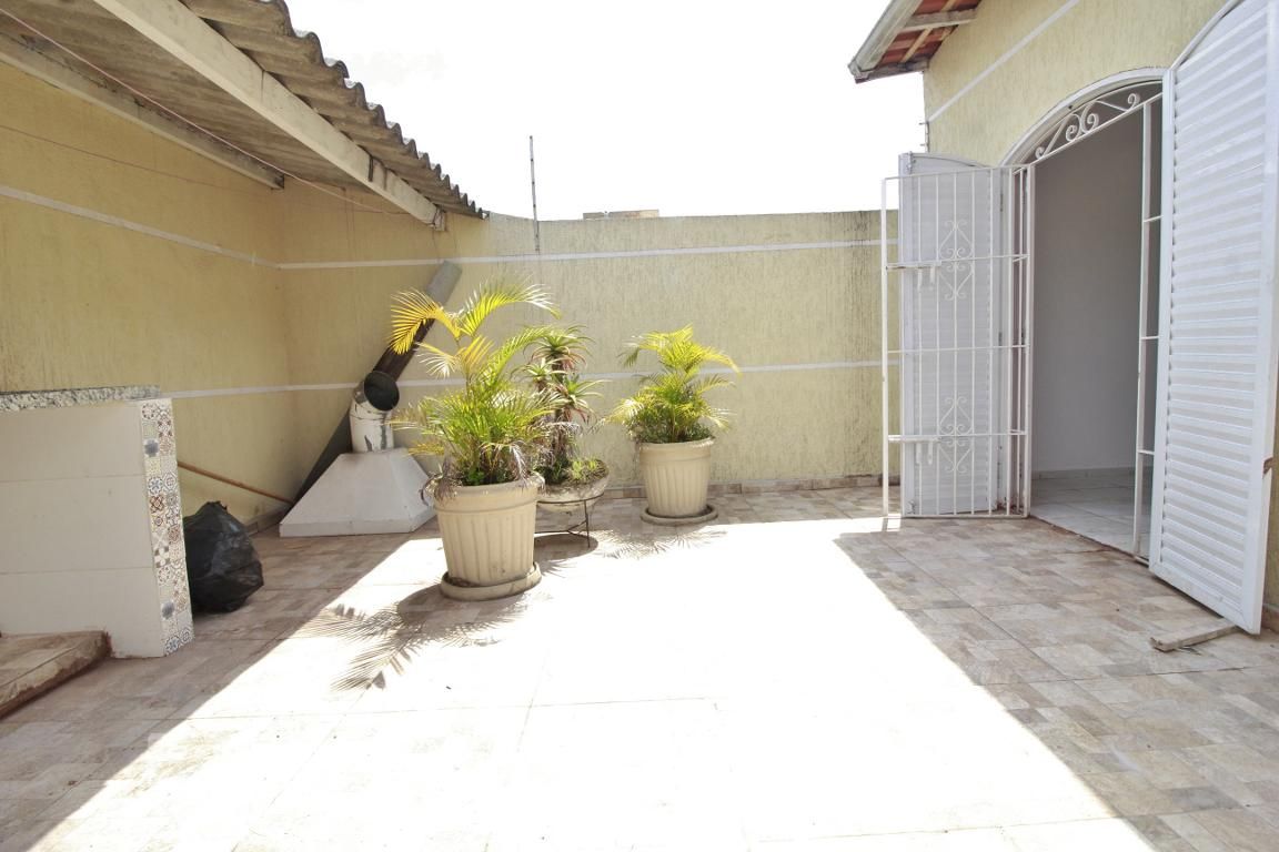 Casa, 3 quartos, 230 m² - Foto 12
