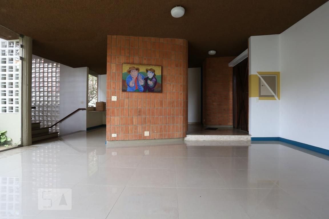 Casa, 4 quartos, 1000 m² - Foto 1