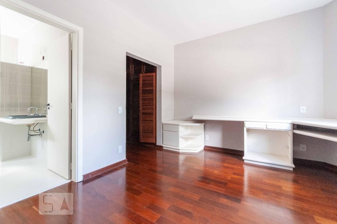 Casa à Venda - Vila Brandina, 4 Quartos,  300 m2 em , Campinas - sp | SoloBR