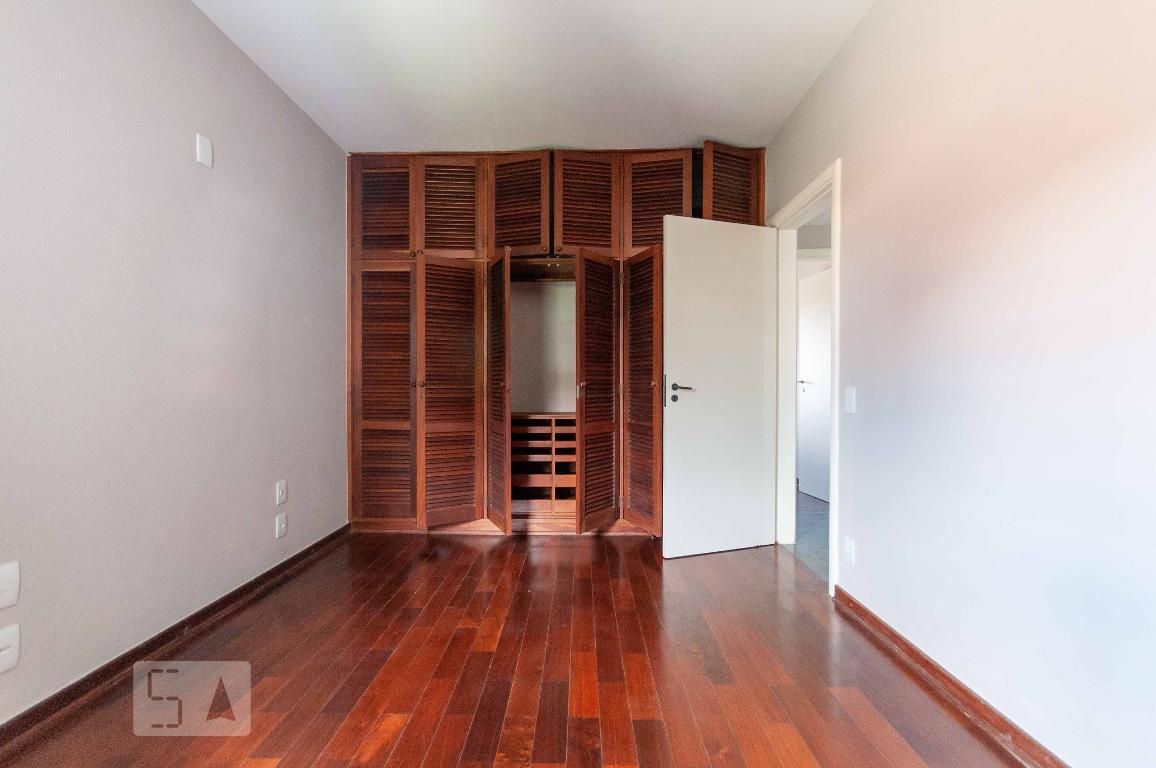 Casa à Venda - Vila Brandina, 4 Quartos,  300 m2 em , Campinas - sp | SoloBR