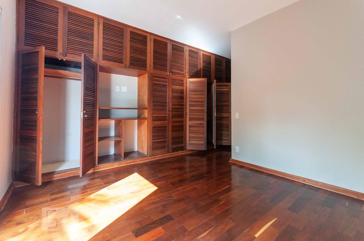 Casa à Venda - Vila Brandina, 4 Quartos,  300 m2 em , Campinas - sp | SoloBR