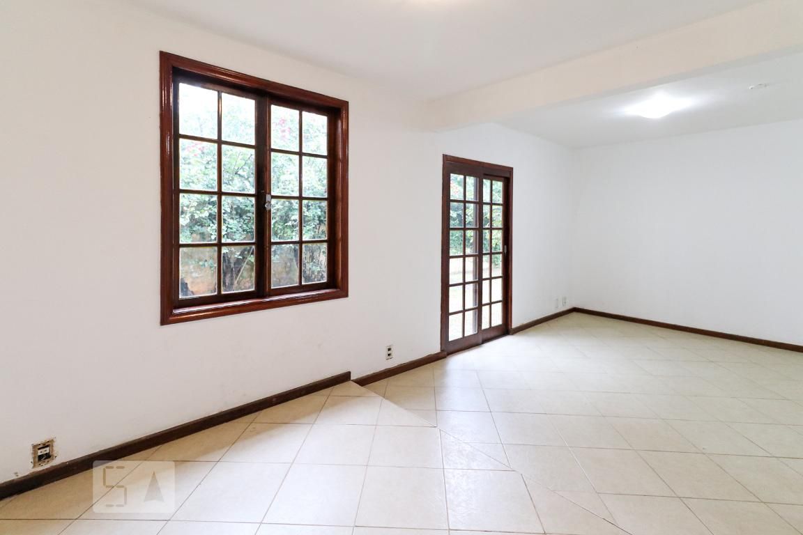 Casa, 3 quartos, 692 m² - Foto 1