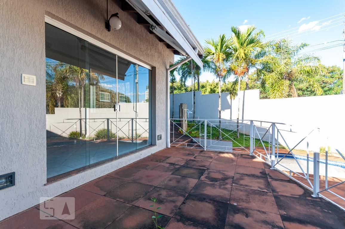 Casa à Venda - Guanabara, 4 Quartos,  420 m2 em , Campinas - sp | SoloBR