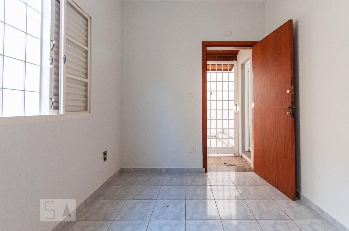 Casa à Venda - Guanabara, 4 Quartos,  420 m2 em , Campinas - sp | SoloBR