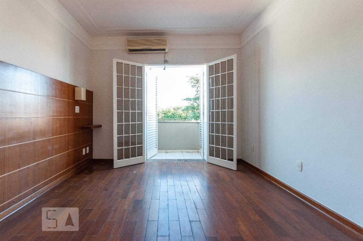 Casa à Venda - Guanabara, 4 Quartos,  420 m2 em , Campinas - sp | SoloBR