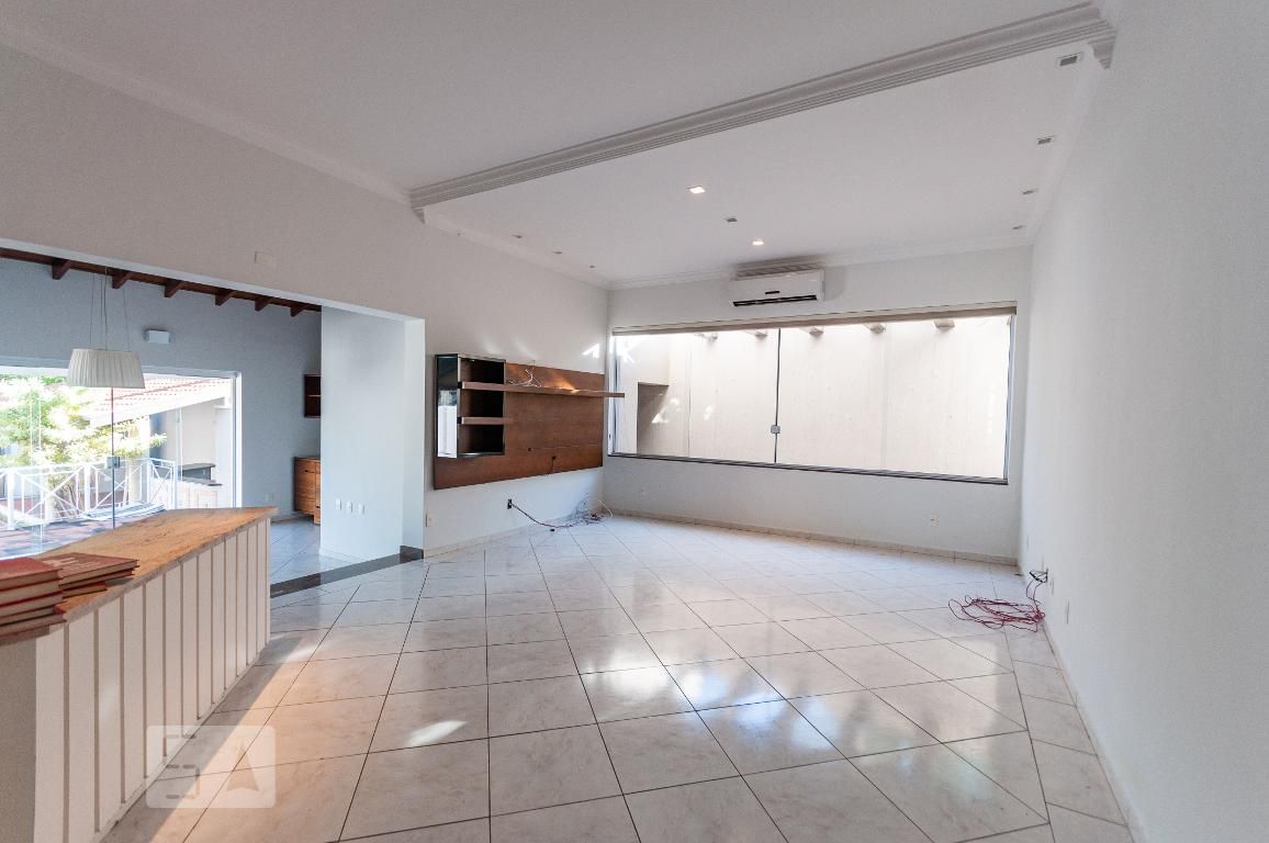 Casa à Venda - Guanabara, 4 Quartos,  420 m2 em , Campinas - sp | SoloBR