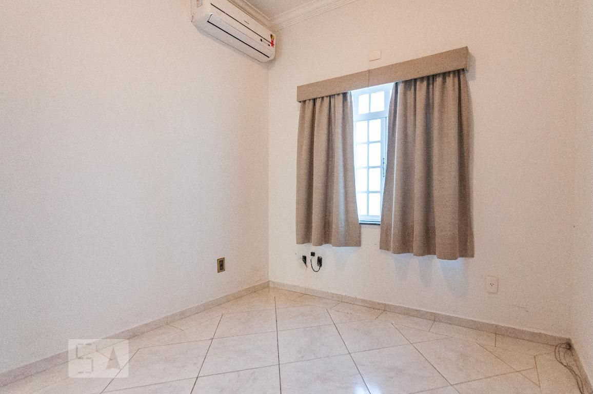 Casa à Venda - Guanabara, 4 Quartos,  420 m2 em , Campinas - sp | SoloBR