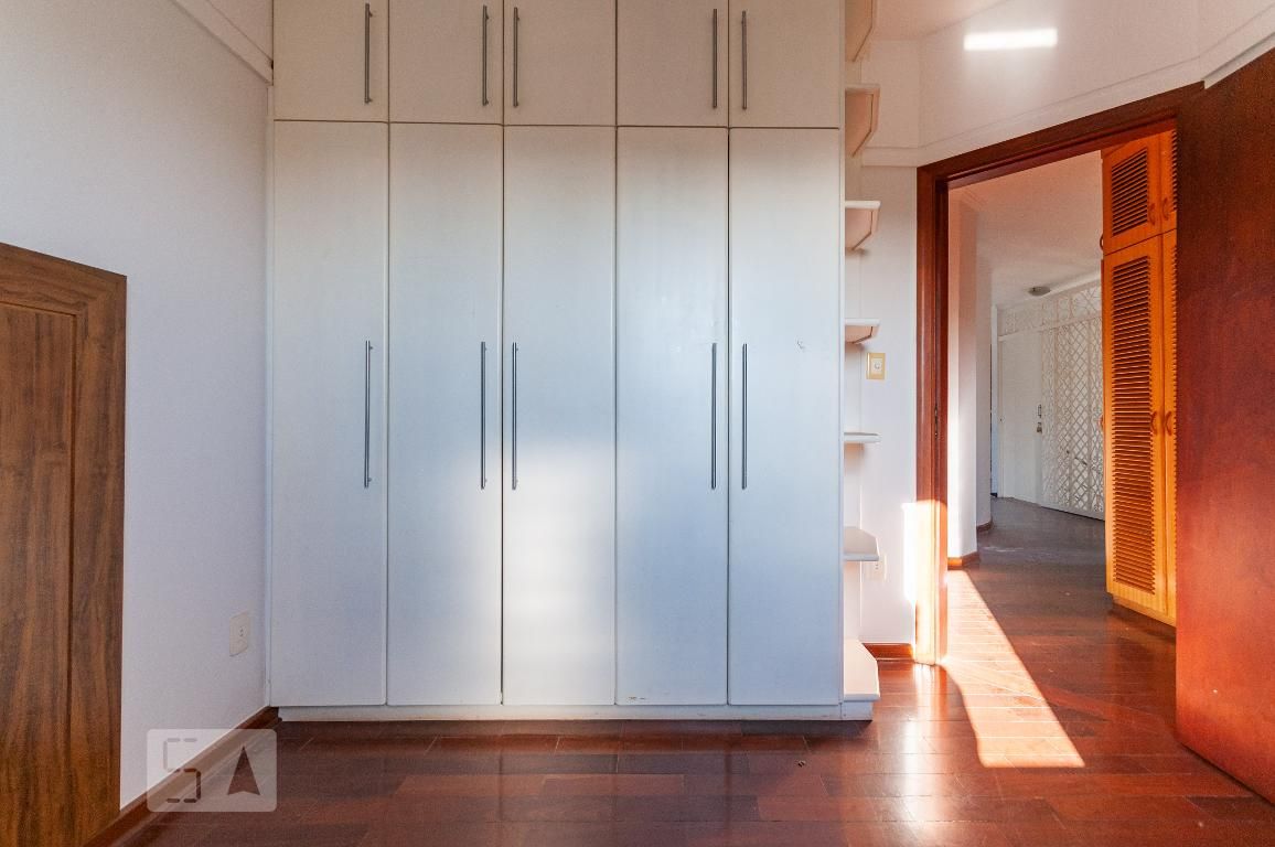 Casa à Venda - Guanabara, 4 Quartos,  420 m2 em , Campinas - sp | SoloBR