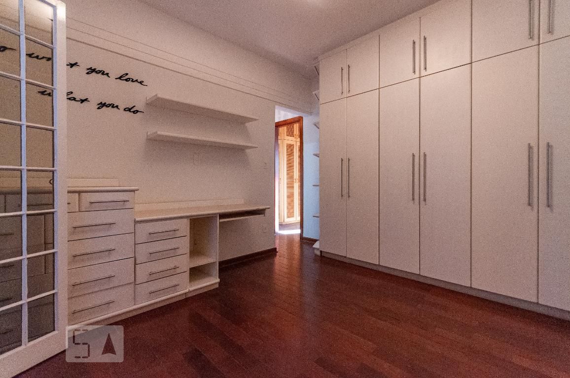 Casa à Venda - Guanabara, 4 Quartos,  420 m2 em , Campinas - sp | SoloBR