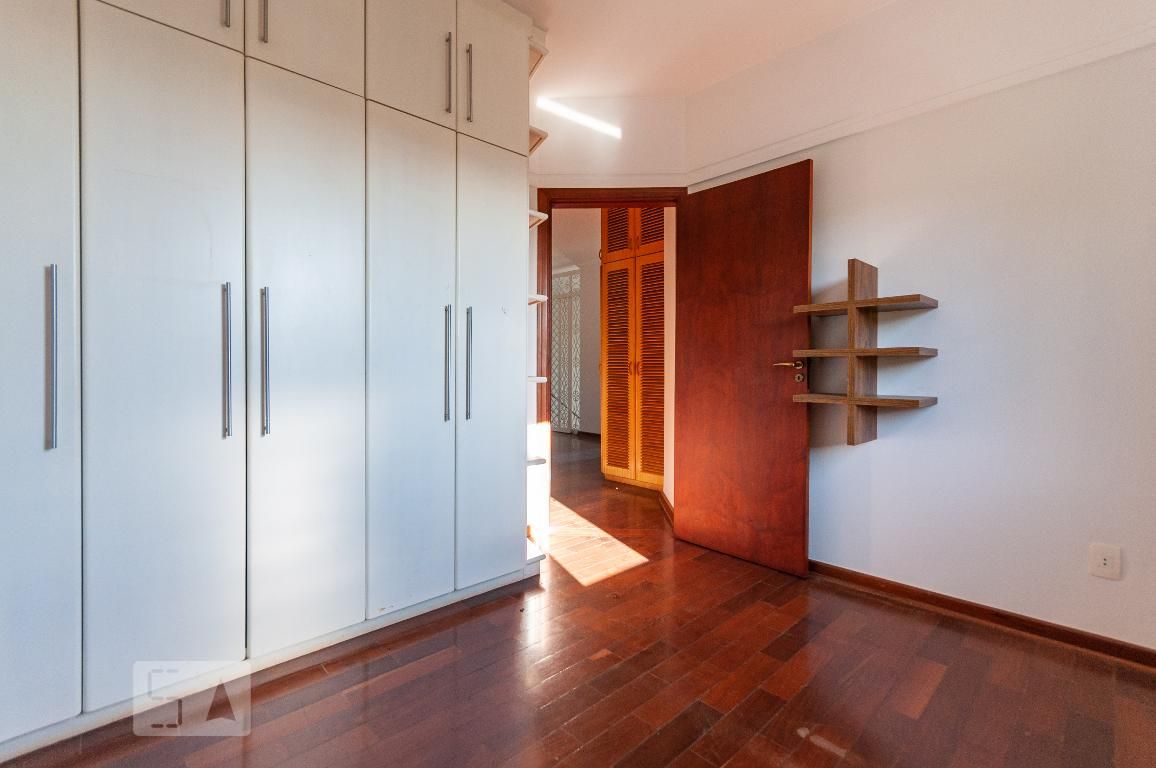 Casa à Venda - Guanabara, 4 Quartos,  420 m2 em , Campinas - sp | SoloBR