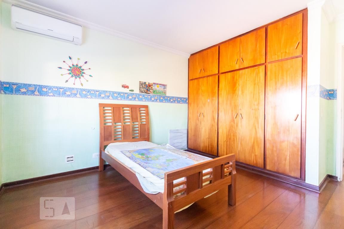 Casa, 3 quartos, 250 m² - Foto 11