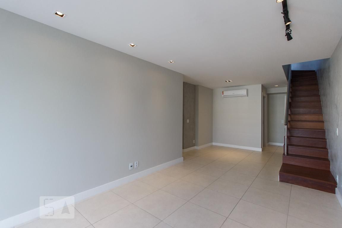 Cobertura, 3 quartos, 215 m² - Foto 2