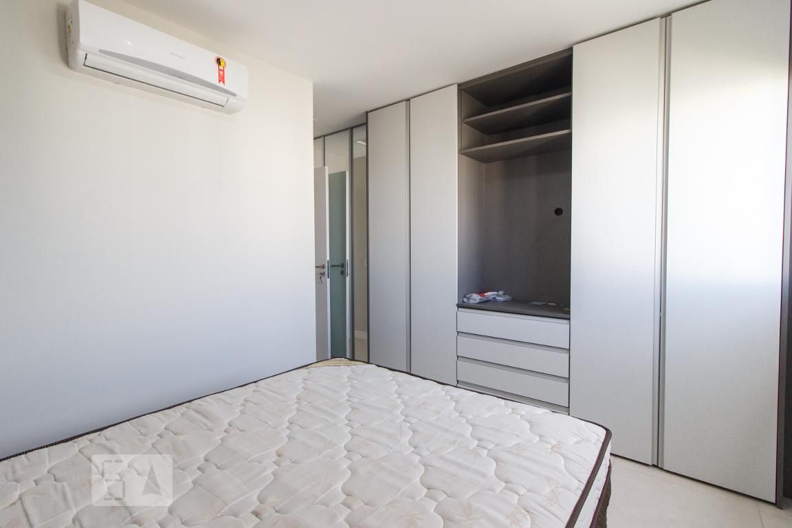 Cobertura, 3 quartos, 215 m² - Foto 14