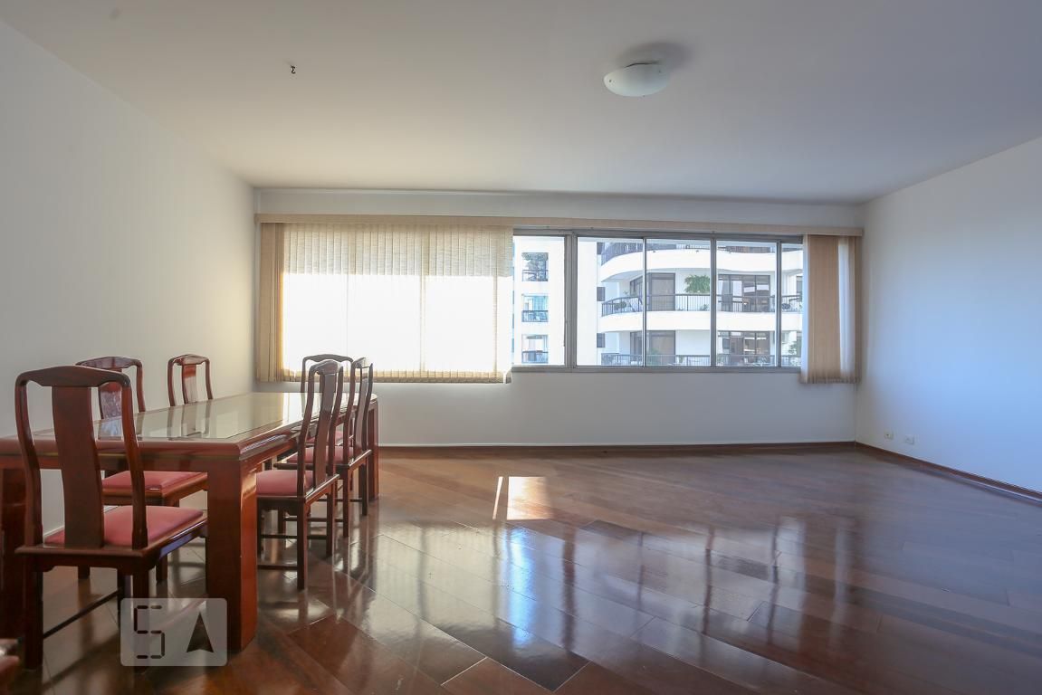 Apartamento, 3 quartos, 160 m² - Foto 1