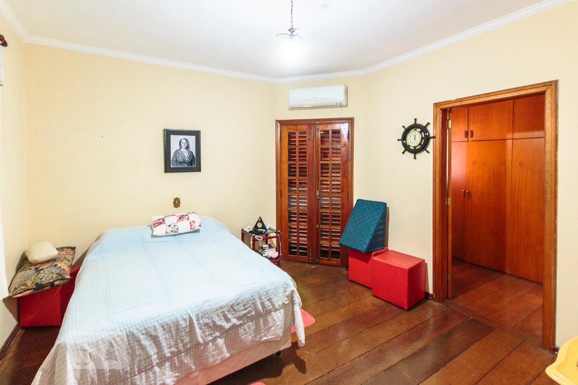 Casa à Venda - Jardim Flamboyant, 3 Quartos,  498 m2 em , Campinas - sp | SoloBR