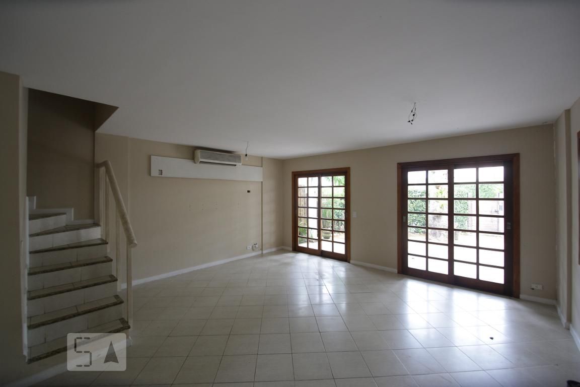 Casa, 3 quartos, 160 m² - Foto 1