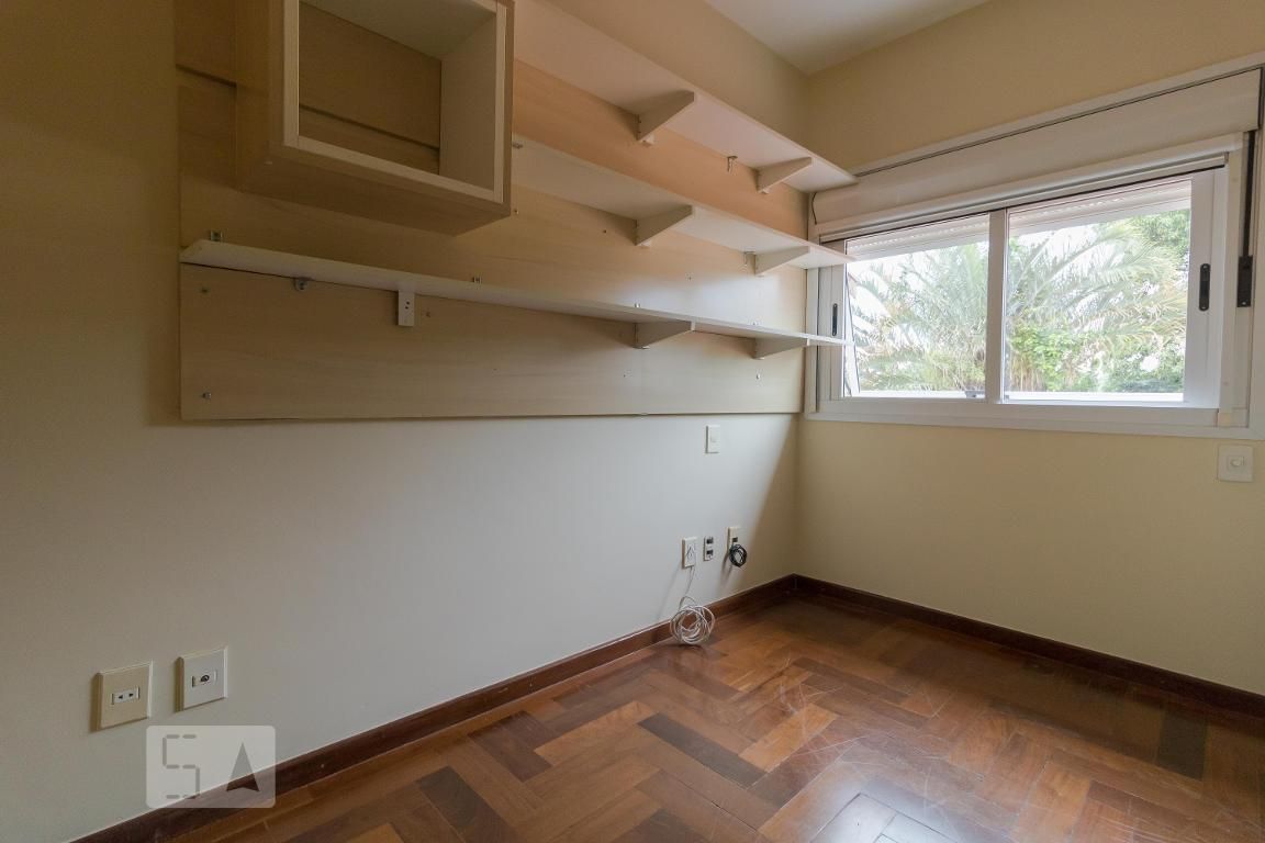 Casa à Venda - Barão Geraldo - Centro, 4 Quartos,  458 m2 em , Campinas - sp | SoloBR