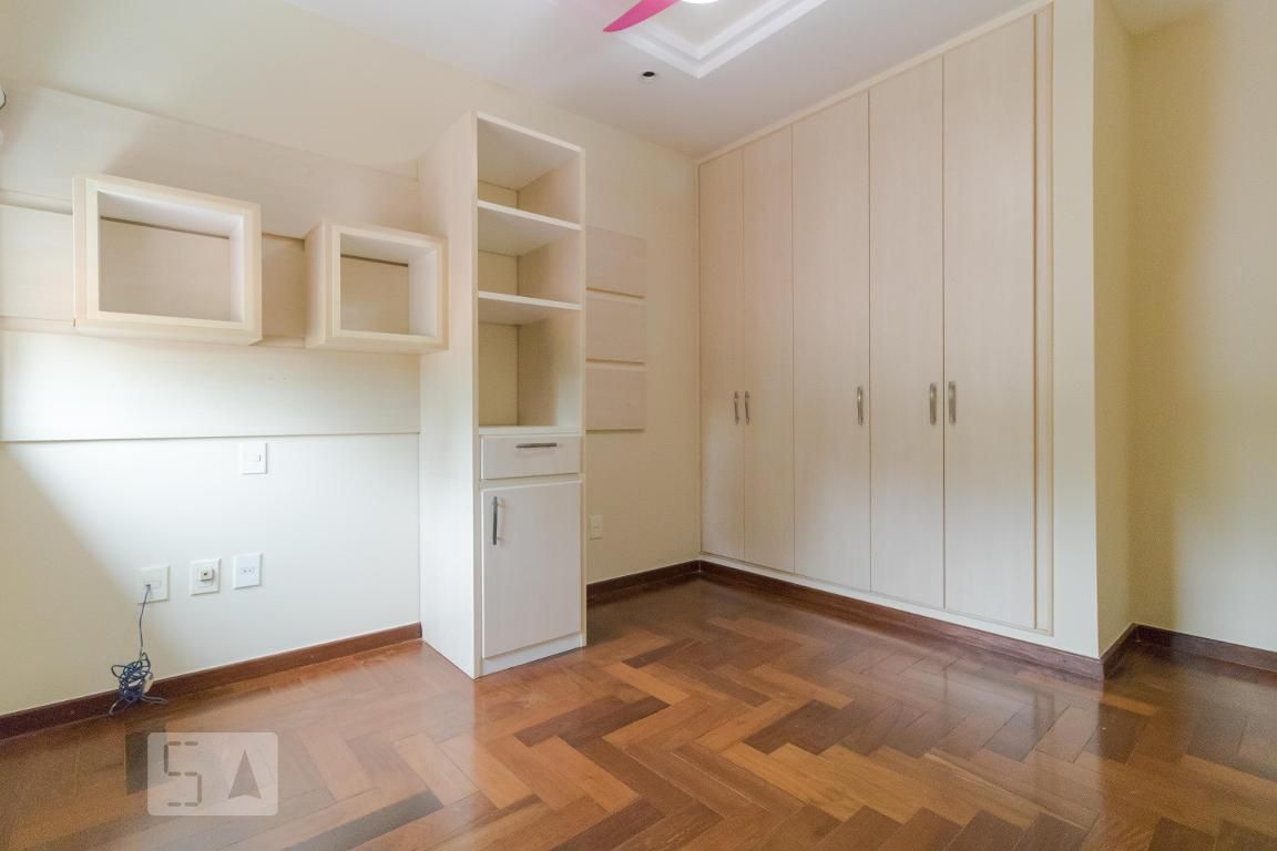 Casa à Venda - Barão Geraldo - Centro, 4 Quartos,  458 m2 em , Campinas - sp | SoloBR