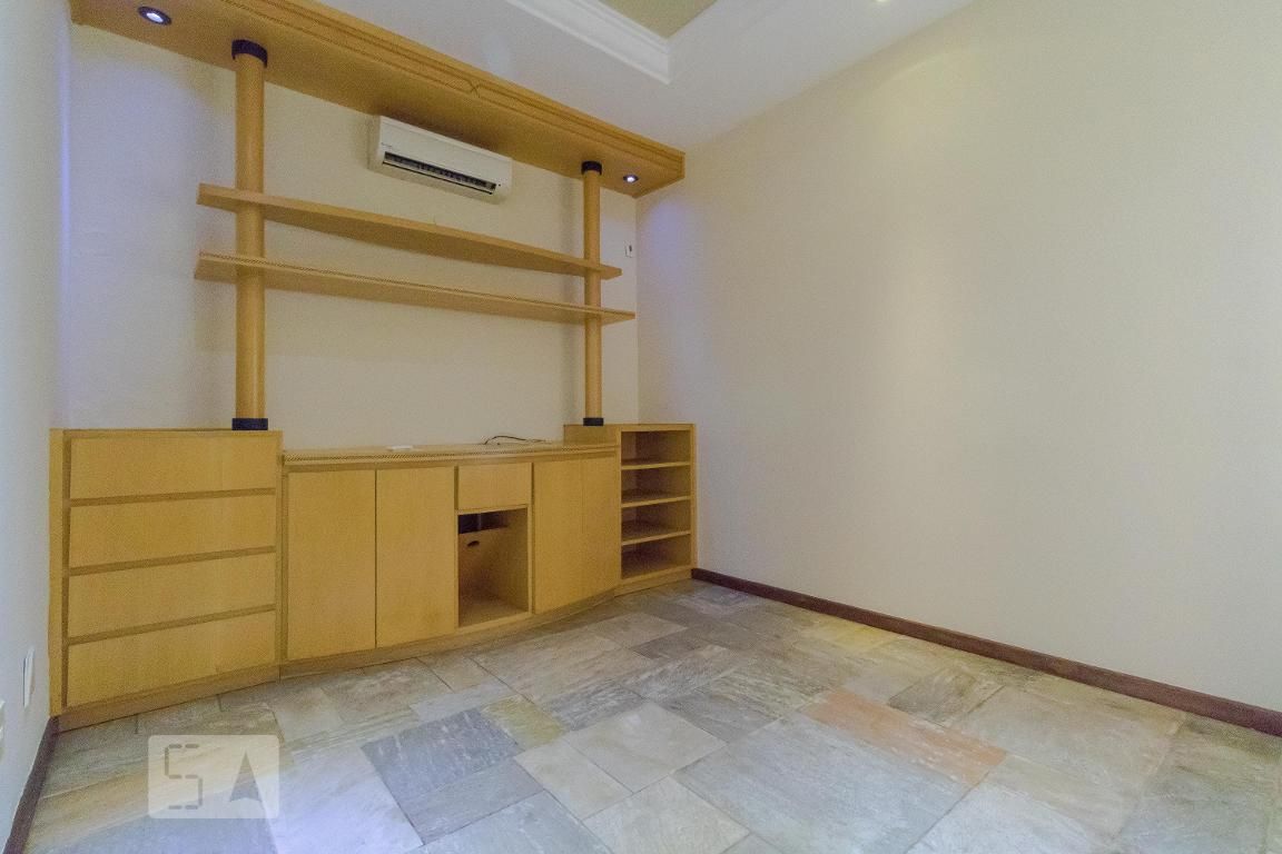 Casa à Venda - Barão Geraldo - Centro, 4 Quartos,  458 m2 em , Campinas - sp | SoloBR