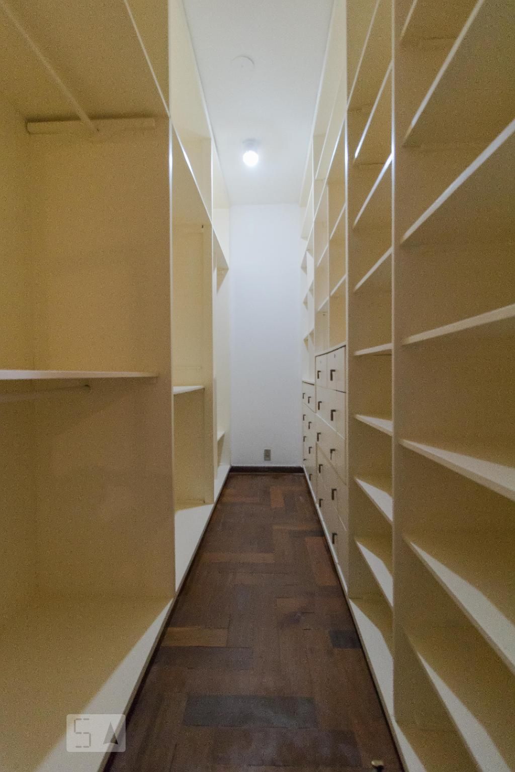 Casa à Venda - Barão Geraldo - Centro, 4 Quartos,  458 m2 em , Campinas - sp | SoloBR