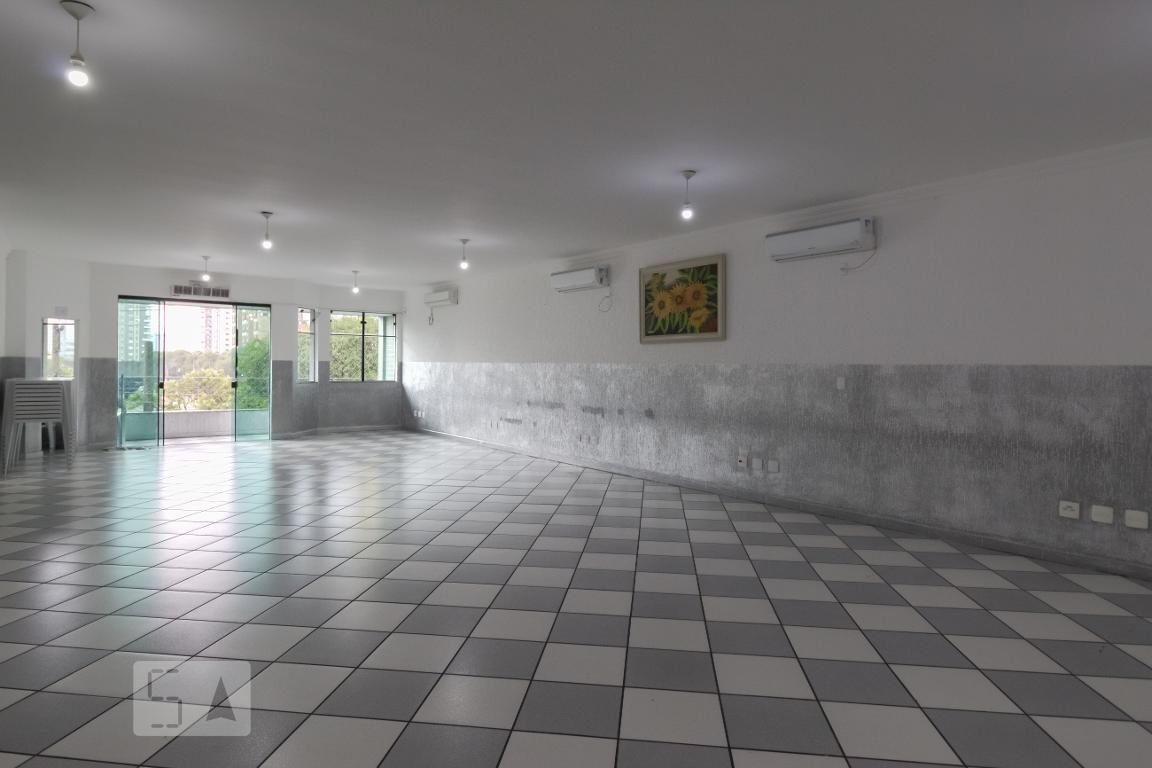 Kitnet-Studio, 200 m² - Foto 1