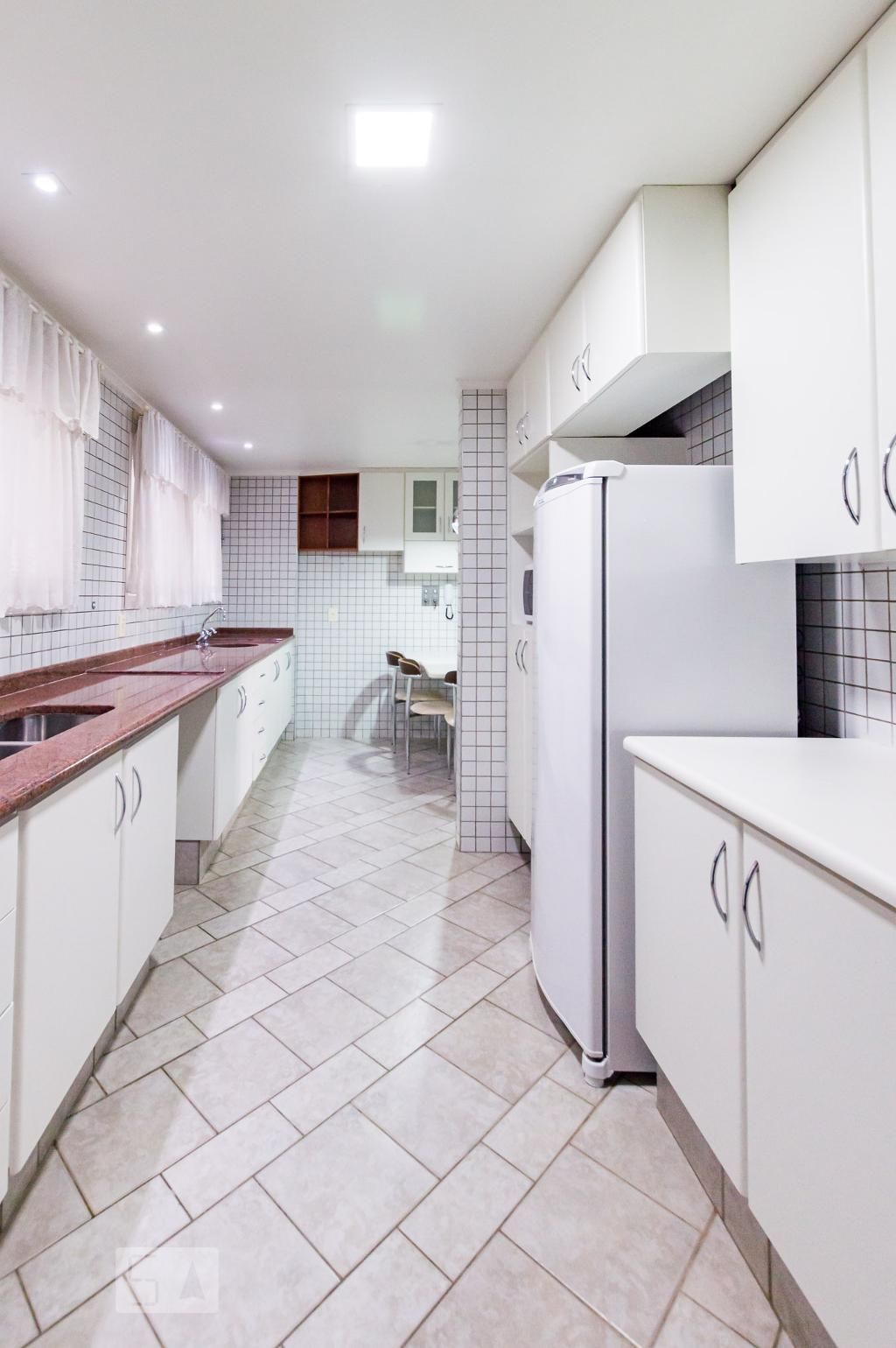 Apartamento à Venda - Jardim Flamboyant, 4 Quartos,  238 m2 em , Campinas - sp | SoloBR