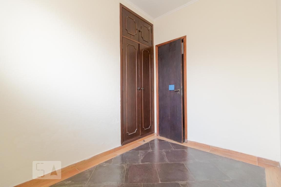 Casa à Venda - Barão Geraldo - Centro, 4 Quartos,  250 m2 em , Campinas - sp | SoloBR