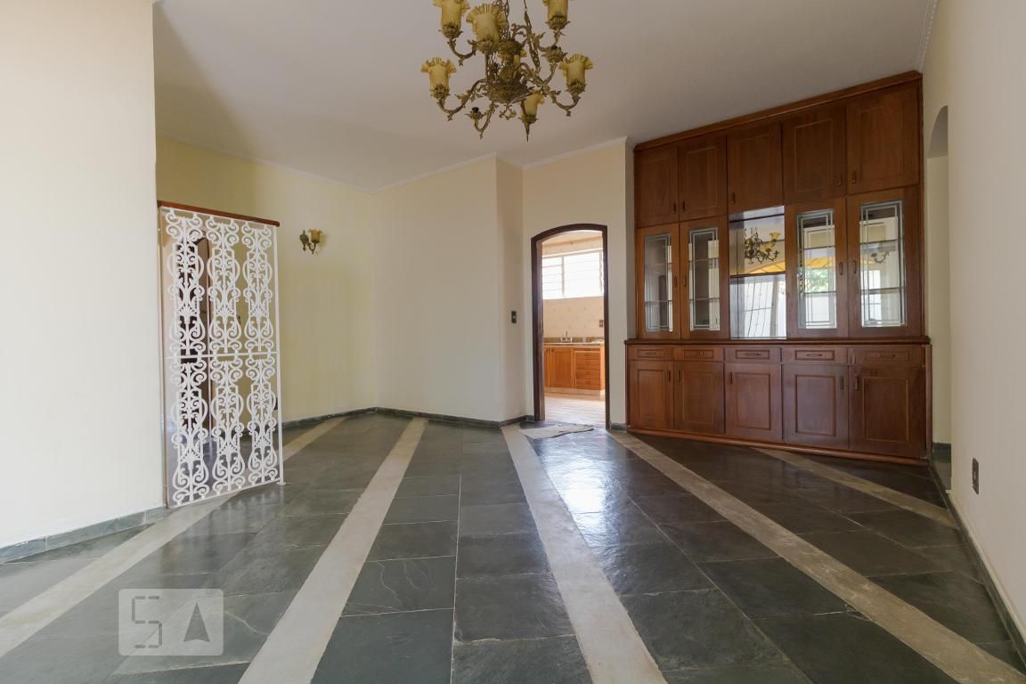 Casa à Venda - Barão Geraldo - Centro, 4 Quartos,  250 m2 em , Campinas - sp | SoloBR