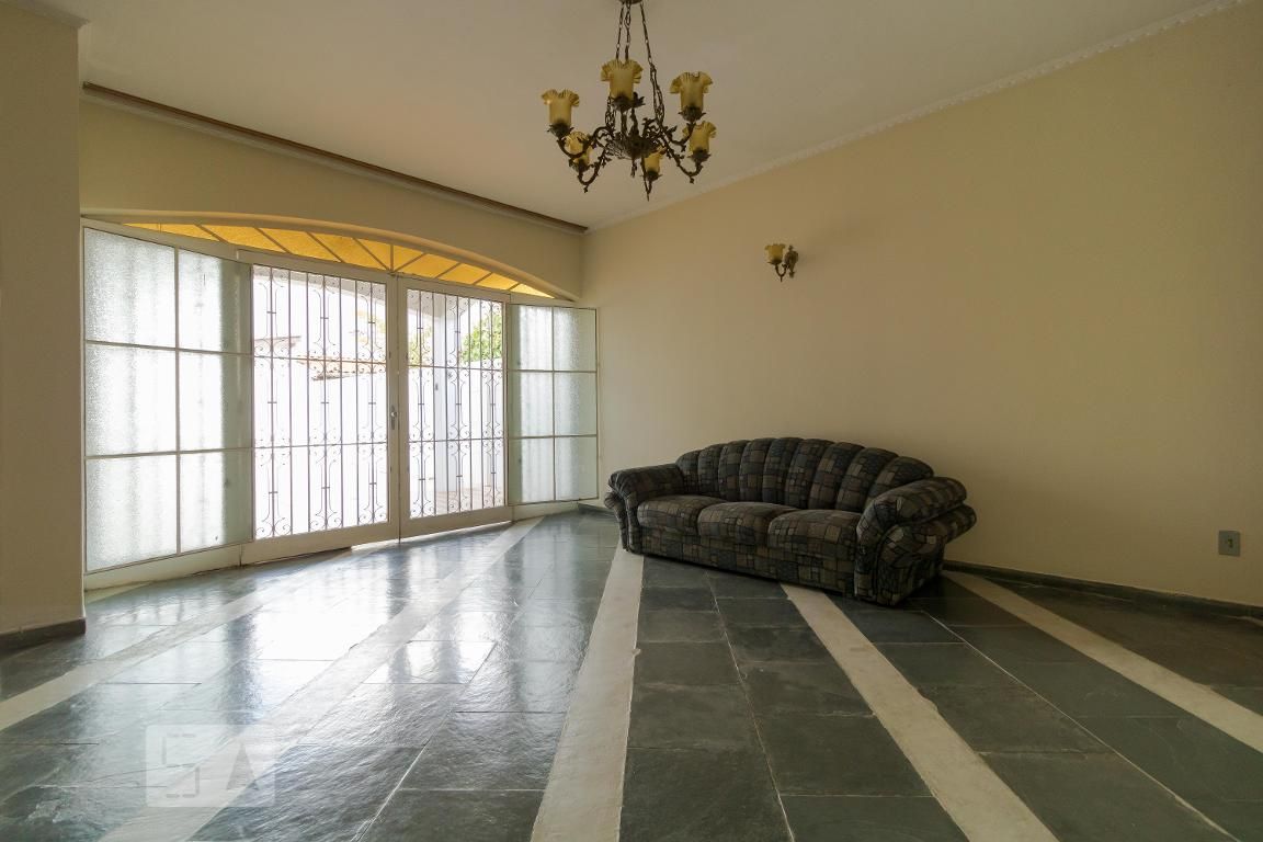 Casa à Venda - Barão Geraldo - Centro, 4 Quartos,  250 m2 em , Campinas - sp | SoloBR