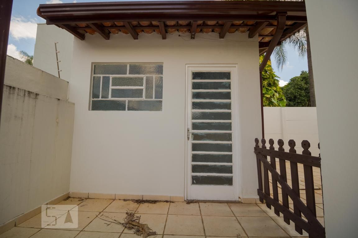 Casa à Venda - Barão Geraldo - Centro, 4 Quartos,  250 m2 em , Campinas - sp | SoloBR