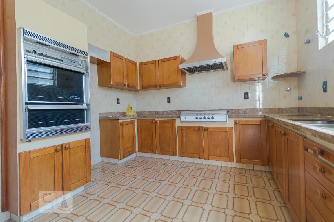 Casa à Venda - Barão Geraldo - Centro, 4 Quartos,  250 m2 em , Campinas - sp | SoloBR