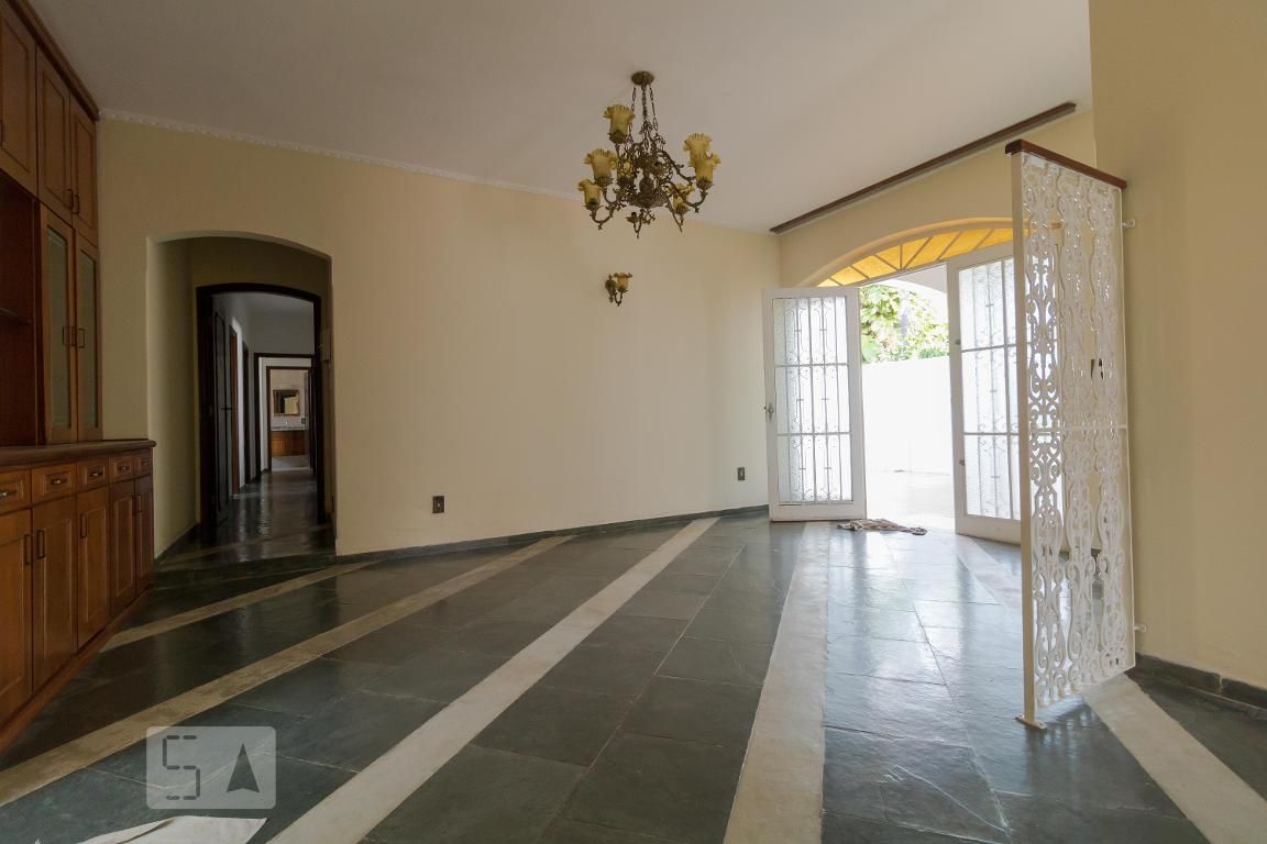 Casa à Venda - Barão Geraldo - Centro, 4 Quartos,  250 m2 em , Campinas - sp | SoloBR