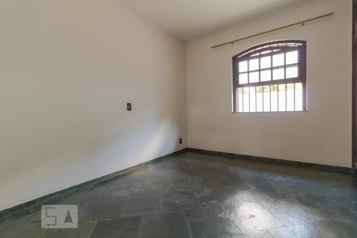 Casa à Venda - Barão Geraldo - Centro, 4 Quartos,  250 m2 em , Campinas - sp | SoloBR