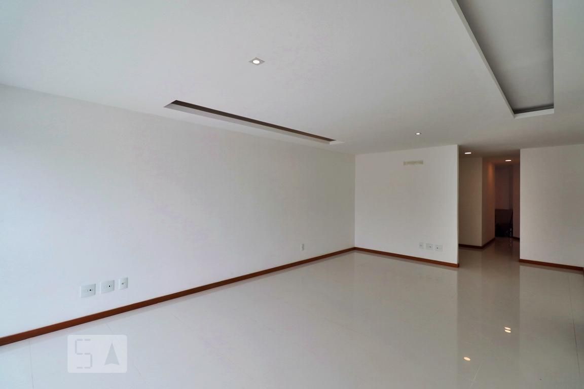 Cobertura, 3 quartos, 197 m² - Foto 2