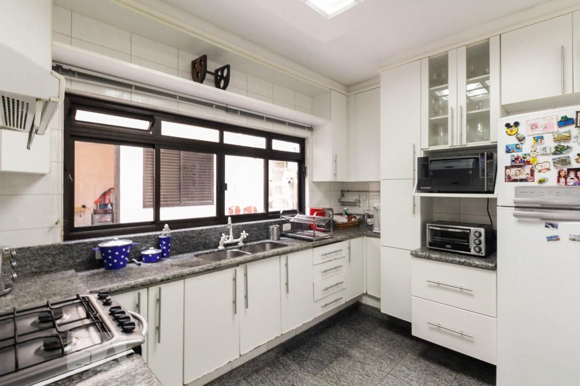 Casa, 3 quartos, 265 m² - Foto 30