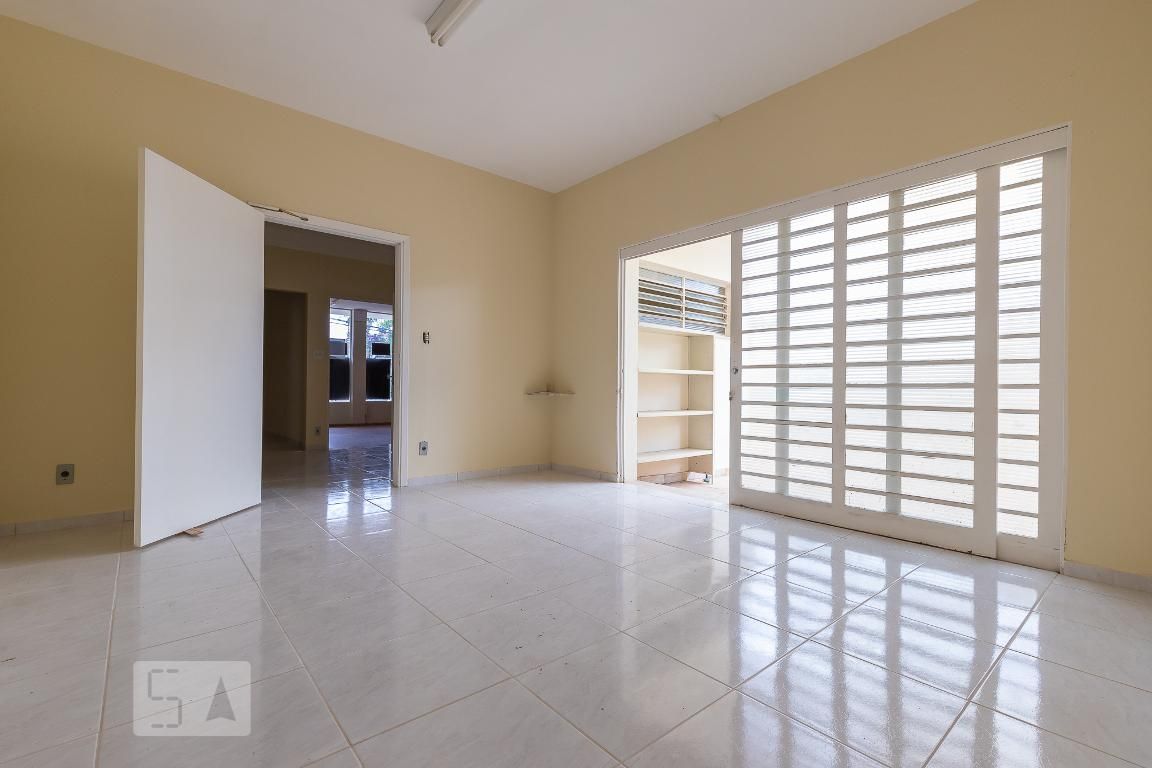 Casa à Venda - Jardim Chapadão, 3 Quartos,  400 m2 em , Campinas - sp | SoloBR