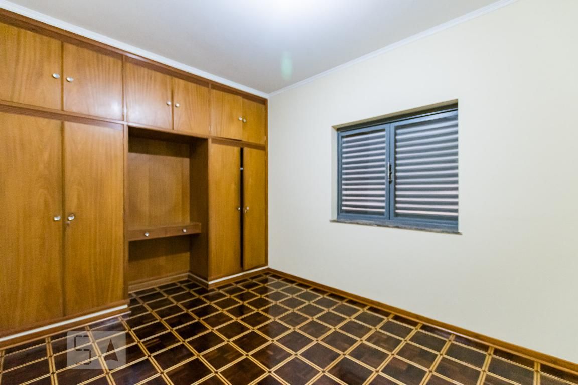 Casa à Venda - Taquaral, 3 Quartos,  204 m2 em , Campinas - sp | SoloBR
