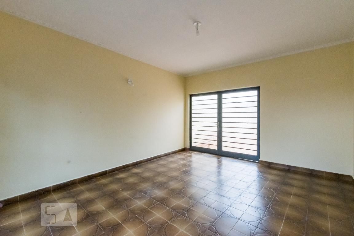 Casa à Venda - Taquaral, 3 Quartos,  204 m2 em , Campinas - sp | SoloBR