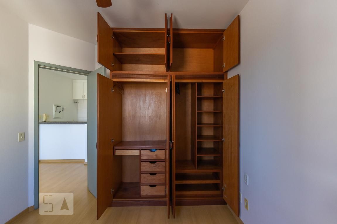 Apartamento à Venda - Centro, 1 Quarto,  45 m2 em , Campinas - sp | SoloBR