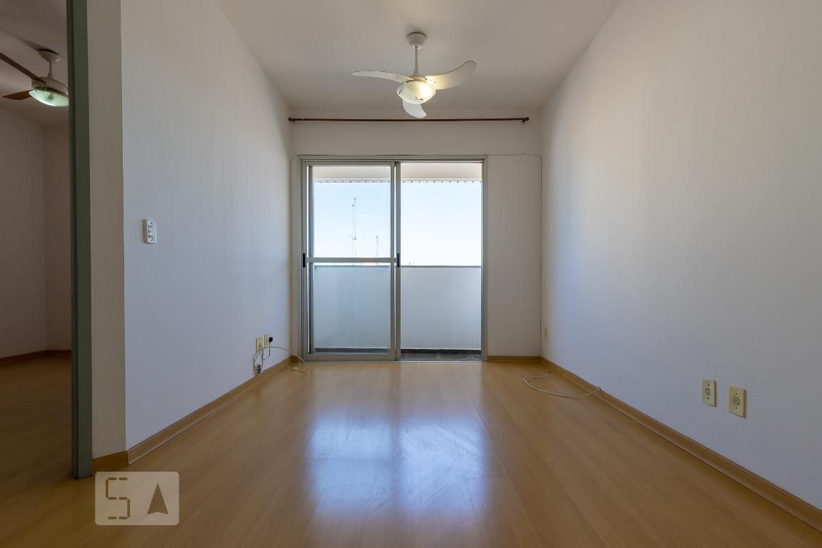 Apartamento à Venda - Centro, 1 Quarto,  45 m2 em , Campinas - sp | SoloBR
