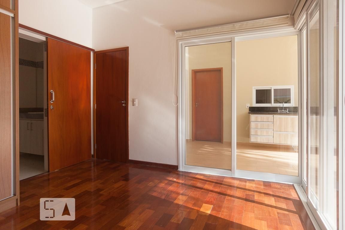 Casa à Venda - Swiss Park, 4 Quartos,  265 m2 em , Campinas - sp | SoloBR