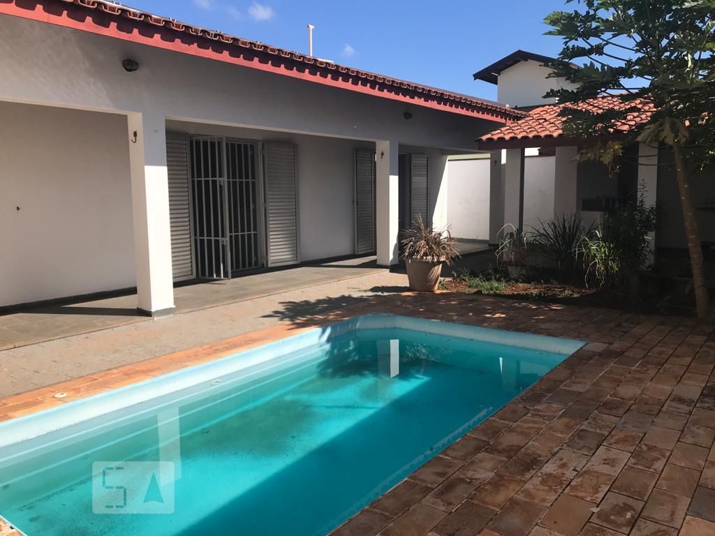 Casa à Venda - Barão Geraldo - Centro, 5 Quartos,  400 m2 em , Campinas - sp | SoloBR