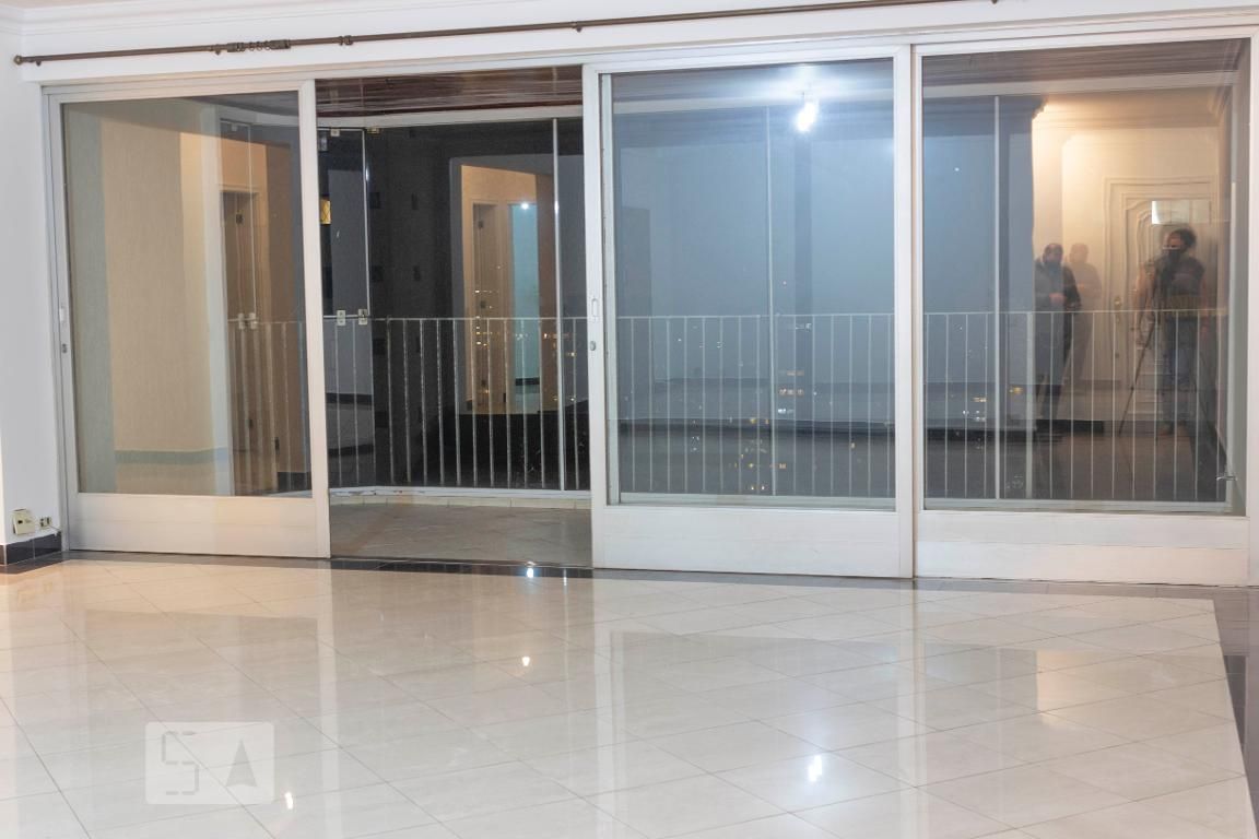 Apartamento, 4 quartos, 210 m² - Foto 1