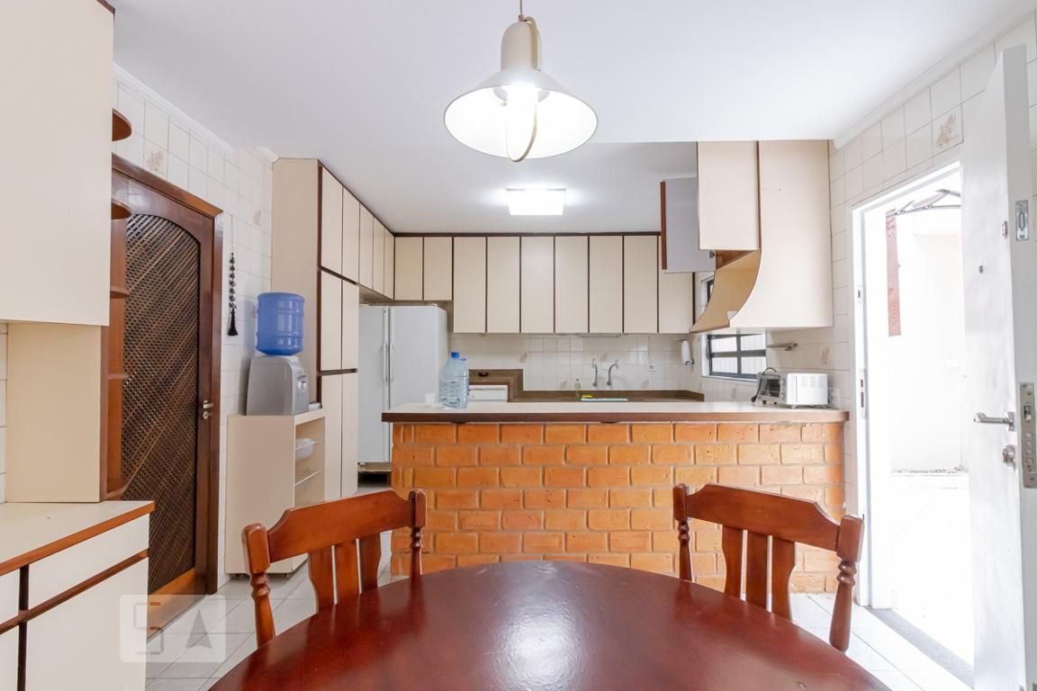 Casa, 3 quartos, 210 m² - Foto 47