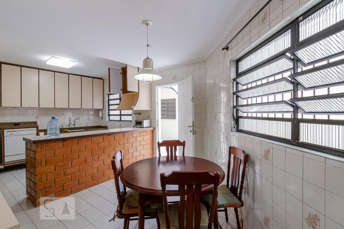 Casa, 3 quartos, 210 m² - Foto 46